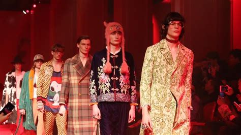 10 Things to Know: Gucci Fall 2016 Men's Runway Show 